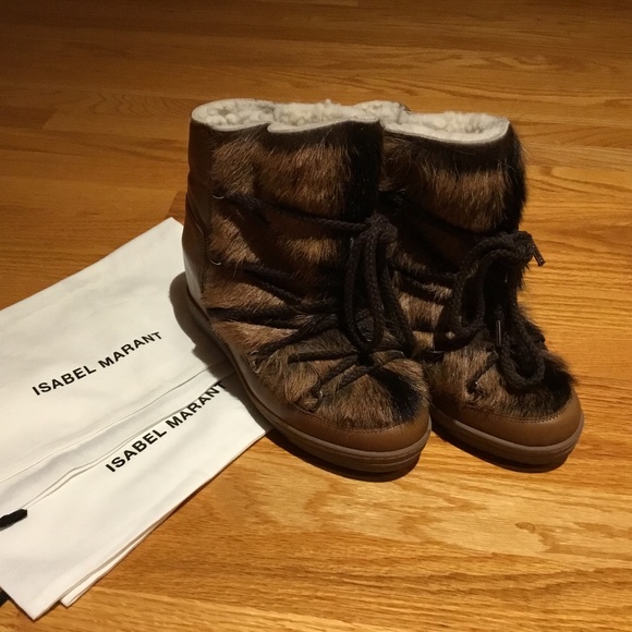 ISABEL MARANT FUR BOOTS - Picture 1 of 5